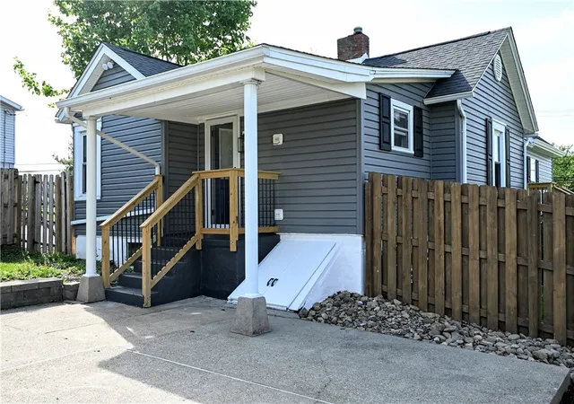 Photo 4 of Single family home for sale at 485 Wendel Rd, Irwin, PA 15642 | MLS# 1749542 | Listing updated on 2026-09-11