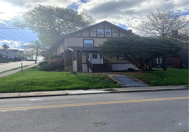 Photo 1 of Sale Pending at 356 Locust Ave, City Of Washington, PA 15301 | MLS# 1746978 | Listing updated on 2026-09-06