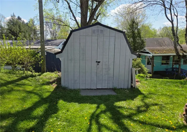 Photo 4 of Single family home for sale at 11999 Crafton Ave, Conneaut Lake, PA 16316 | MLS# 1750194 | Listing updated on 2026-09-06