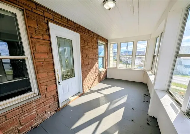 Photo 3 of Single family home for sale at 305 Central Ave, Chicora Boro, PA 16025 | MLS# 1750909 | Listing updated on 2026-09-20
