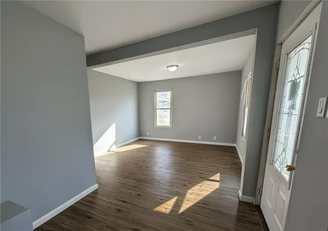 Photo 4 of Single family home for sale at 305 Central Ave, Chicora Boro, PA 16025 | MLS# 1750909 | Listing updated on 2026-09-20
