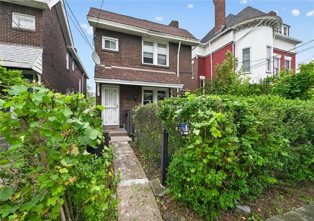 Photo 2 of Multi family home for sale at 3819 Winterburn Ave, Pittsburgh, PA 15207 | MLS# 1751248 | Listing updated on 2026-09-11