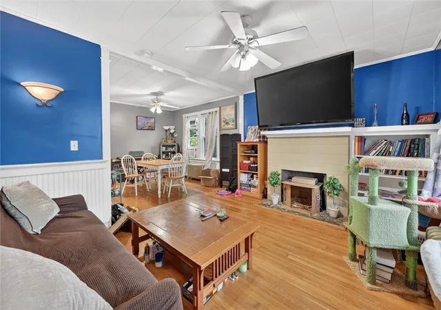 Listing Photo 4 - Condo for sale in building located at 3819 Winterburn Ave, Pittsburgh, PA 15207