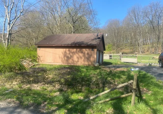 Photo 3 of Sale Pending at 1760 Jordan Holw Rd, Parker, PA 16049 | MLS# 1751393 | Listing updated on 2026-09-04