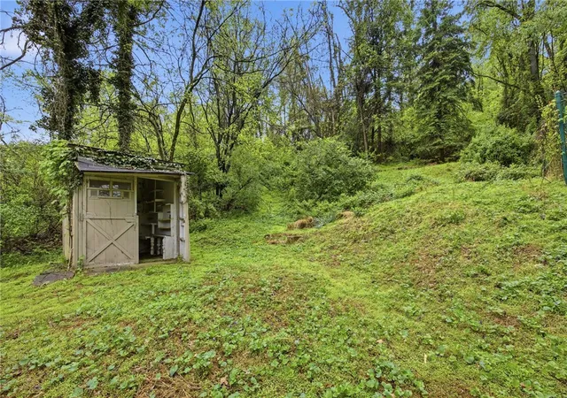 Photo 35 of Single family home for sale at 1126 Mifflin Rd, Lincoln Place, PA 15207 | MLS# 1751368 | Listing updated on 2026-09-09