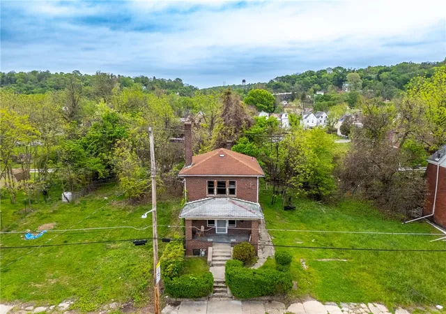 Photo 3 of Single family home for sale at 7025 Monticello, Pittsburgh, PA 15208 | MLS# 1751441 | Listing updated on 2026-09-26