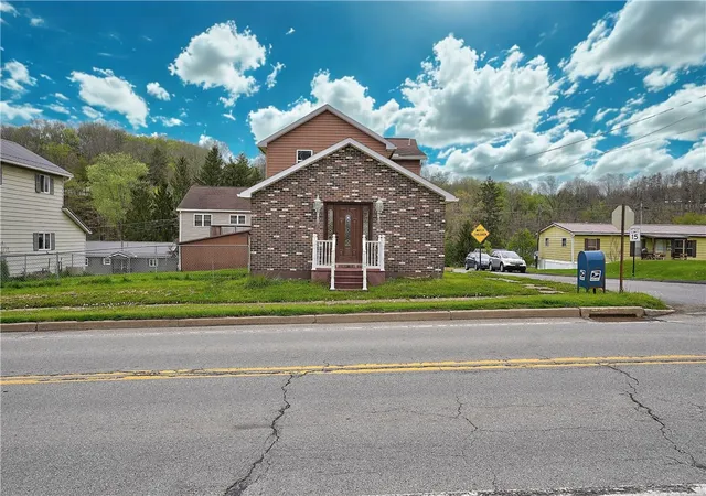 Photo 1 of Single family home for sale at 117 W Broad St, South Bethlehem Boro, PA 16242 | MLS# 1751576 | Listing updated on 2026-09-11