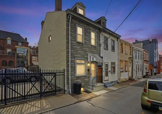 Photo 1 of Sale Pending at 1816 Harcum Way, Pittsburgh, PA 15203 | MLS# 1751767 | Listing updated on 2026-10-18