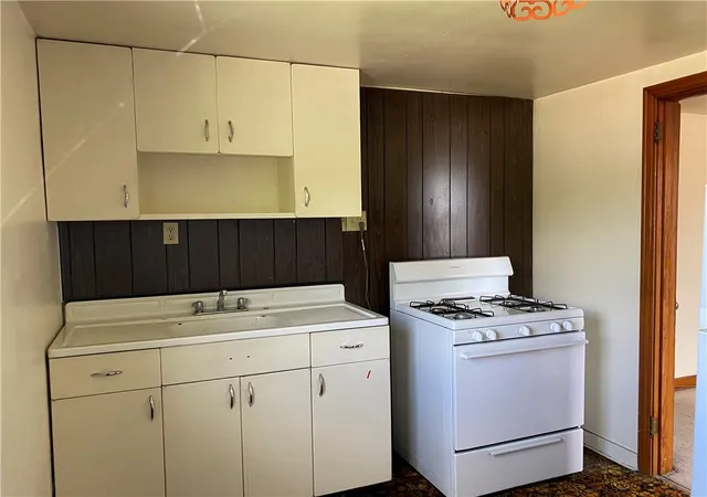 Listing Photo 5 - Condo for sale in building located at 916 Russellton Rd, Cheswick, PA 15024