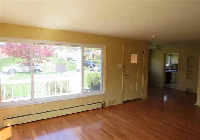 Photo 3 of Sale Pending at 2439 Red Oak Dr, Pittsburgh, PA 15220 | MLS# 1752253 | Listing updated on 2026-09-08
