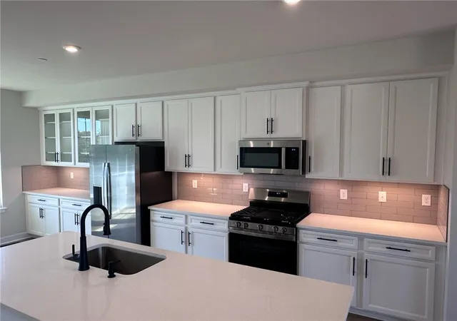 Photo 3 of Sale Pending at 237 Scenic Ridge Dr, Robinson Twp, PA 15205 | MLS# 1752319 | Listing updated on 2026-10-01