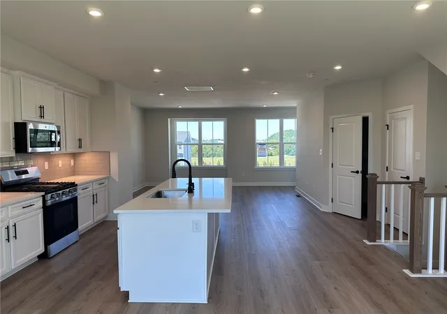 Photo 4 of Sale Pending at 237 Scenic Ridge Dr, Robinson Twp, PA 15205 | MLS# 1752319 | Listing updated on 2026-10-01
