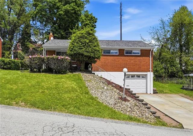 Photo 1 of Single family home for sale at 8008 Mark Dr, Verona, PA 15147 | MLS# 1752220 | Listing updated on 2026-10-19