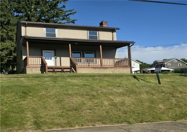 Photo 1 of Single family home for sale at 428 Pershing Dr, New Kensington, PA 15068 | MLS# 1752468 | Listing updated on 2026-09-01