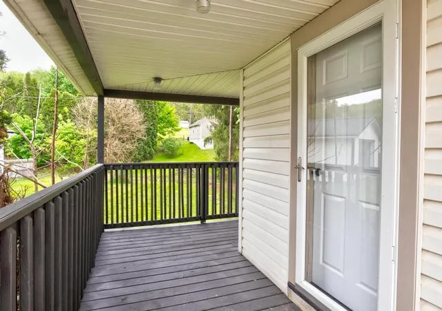 Photo 3 of Single family home for sale at 1660 Mercer Rd, Ellwood City, PA 16117 | MLS# 1752512 | Listing updated on 2026-09-02