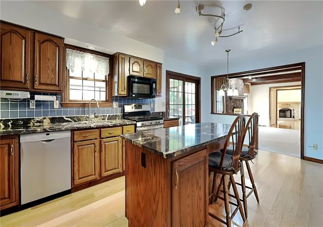 Photo 4 of Single family home for sale at 4216 Clendenning Rd, Gibsonia, PA 15044 | MLS# 1752549 | Listing updated on 2026-09-19