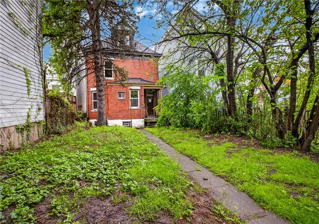 Photo 3 of Single family home for sale at 1238 Superior Ave, Pittsburgh, PA 15212 | MLS# 1752604 | Listing updated on 2026-09-08