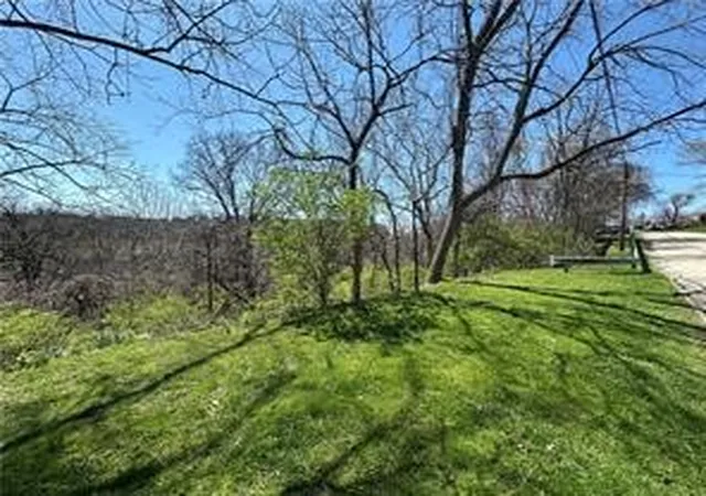 Photo 3 of House for sale at 2010 Brookfield Rd, Scott Twp, PA 15243 | MLS# 1752700 | Listing updated on 2026-09-06