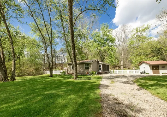 Photo 3 of Single family home for sale at 2771 River Dr, Jamestown, PA 16134 | MLS# 1752805 | Listing updated on 2026-09-14