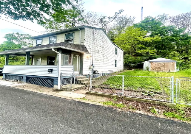 Photo 2 of Single family home for sale at 14 Sprain St, Pittsburgh, PA 15212 | MLS# 1752623 | Listing updated on 2026-09-03