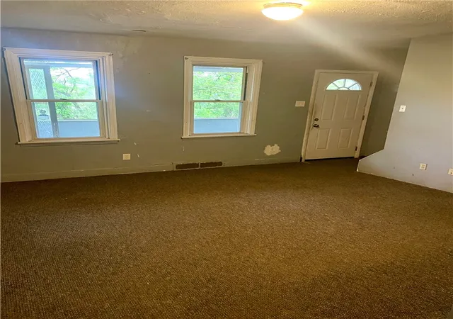 Photo 3 of Single family home for sale at 14 Sprain St, Pittsburgh, PA 15212 | MLS# 1752623 | Listing updated on 2026-09-03