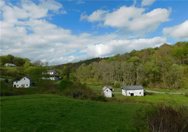 Photo 1 of Single family home for sale at 108 Oak Spring Rd, West Finley, PA 15377 | MLS# 1753031 | Listing updated on 2026-09-14