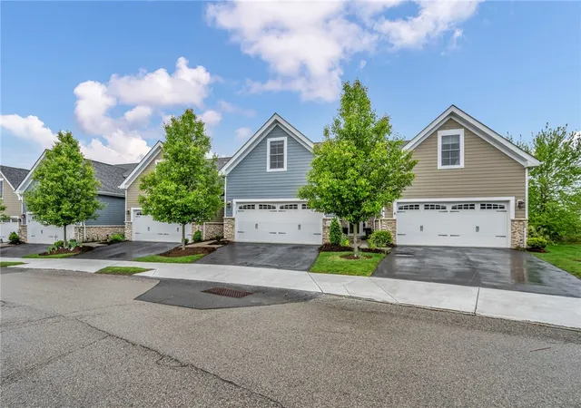 Photo 1 of Sale Pending at 2013 Cool Springs Dr, Pittsburgh, PA 15234 | MLS# 1753595 | Listing updated on 2026-09-10