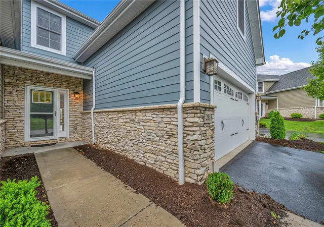 Photo 2 of Sale Pending at 2013 Cool Springs Dr, Pittsburgh, PA 15234 | MLS# 1753595 | Listing updated on 2026-09-10