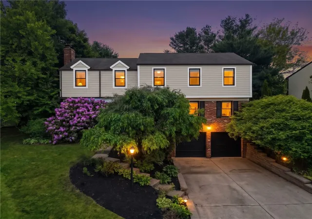 Photo 2 of Single family home for sale at 911 Summit Dr, Marshall, PA 15090 | MLS# 1753535 | Listing updated on 2026-10-20