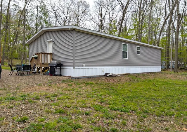 Photo 3 of Manufactured home for sale at 135 Mason St, Richland Twp, PA 16374 | MLS# 1753871 | Listing updated on 2026-09-13