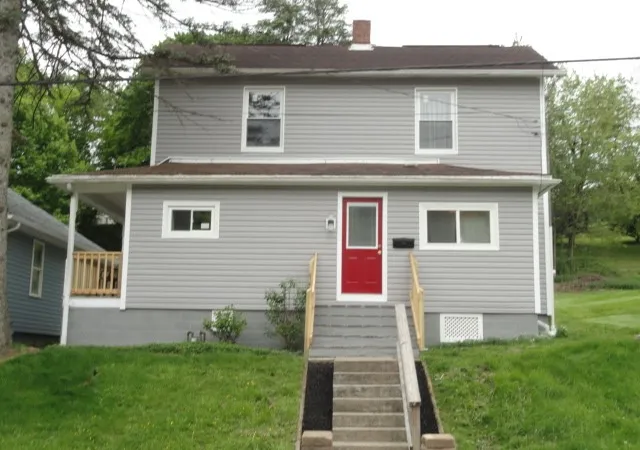 Photo 1 of Single family home for sale at 129 Whitestown Rd, Twp Of But Se, PA 16045 | MLS# 1754037 | Listing updated on 2026-10-06