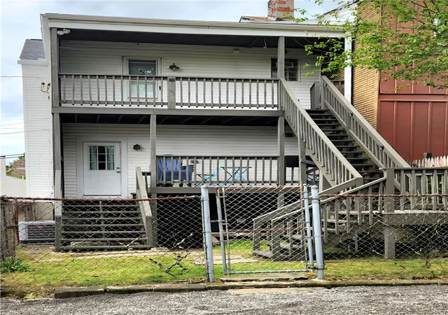 Photo 3 of House for sale at 814 Mccandless Ave, Pittsburgh, PA 15201 | MLS# 1754114 | Listing updated on 2026-09-13