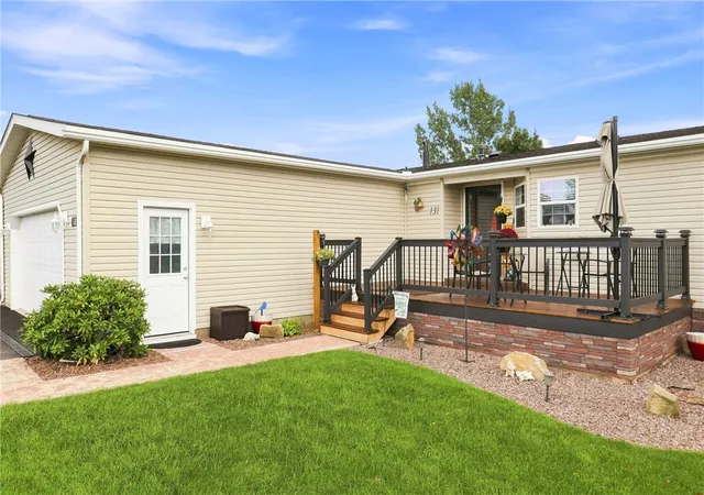 Photo 3 of Sale Pending at 131 Brent Ln, Somerset, PA 15501 | MLS# 1754252 | Listing updated on 2026-09-09