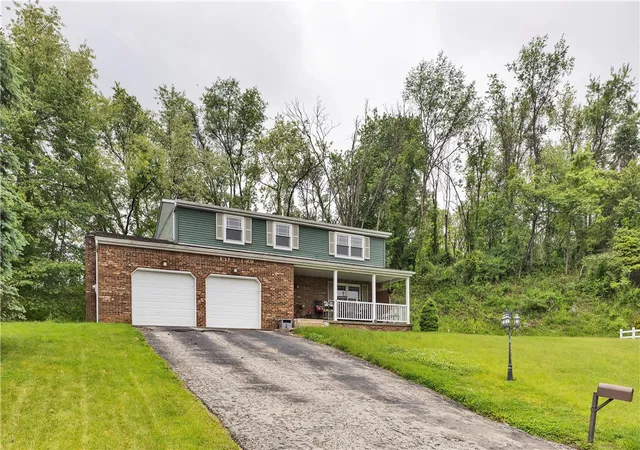 Photo 2 of Sale Pending at 4237 Stratford Dr, Irwin, PA 15642 | MLS# 1754336 | Listing updated on 2026-09-08