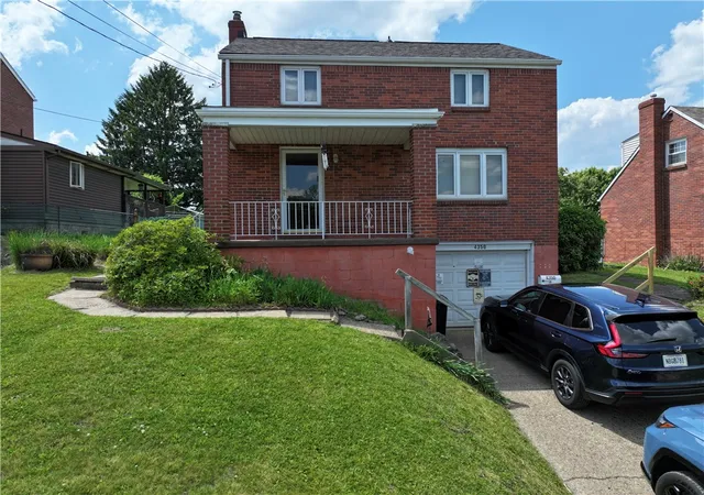 Photo 2 of Single family home for sale at 4350 Homestead Duquesne Rd, Homestead, PA 15120 | MLS# 1754505 | Listing updated on 2026-09-05
