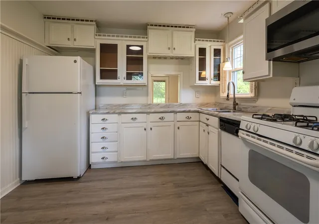 Photo 4 of Single family home for sale at 323 Idlewood Rd, Penn Hills, PA 15235 | MLS# 1754536 | Listing updated on 2026-09-01