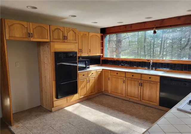 Photo 3 of Single family home for sale at 50 Laurel, Leeper, PA 16233 | MLS# 1753052 | Listing updated on 2026-09-09