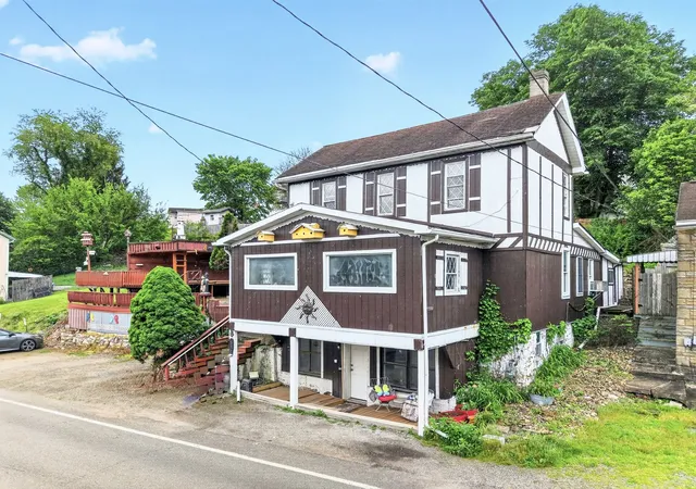 Photo 2 of Sale Pending at 571 Main St, North Huntingdon, PA 15642 | MLS# 1754921 | Listing updated on 2026-09-09