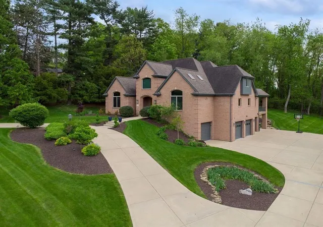 Single family home for sale at 300 Hardy Dr, Upper St Clair, PA 15241 | MLS# 1754931