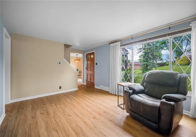 Photo 3 of Single family home for sale at 301 Orchard Spring Rd, Scott Twp, PA 15220 | MLS# 1754844 | Listing updated on 2026-09-06
