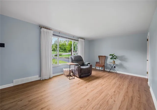 Photo 4 of Single family home for sale at 301 Orchard Spring Rd, Scott Twp, PA 15220 | MLS# 1754844 | Listing updated on 2026-09-06