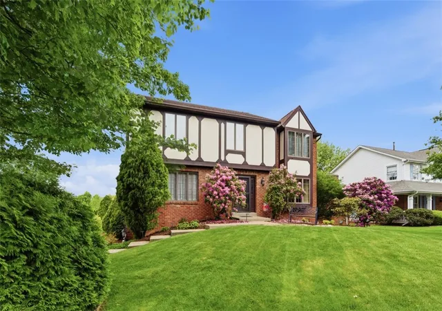 Photo 2 of Single family home for sale at 261 Finnin Rd, New Kensington, PA 15068 | MLS# 1755015 | Listing updated on 2026-09-07