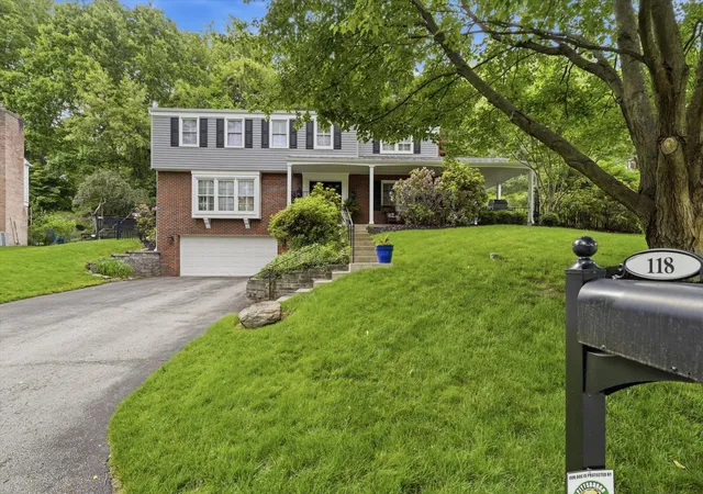 Photo 1 of Single family home for sale at 118 Crofton Dr, O'hara, PA 15238 | MLS# 1755205 | Listing updated on 2026-09-14