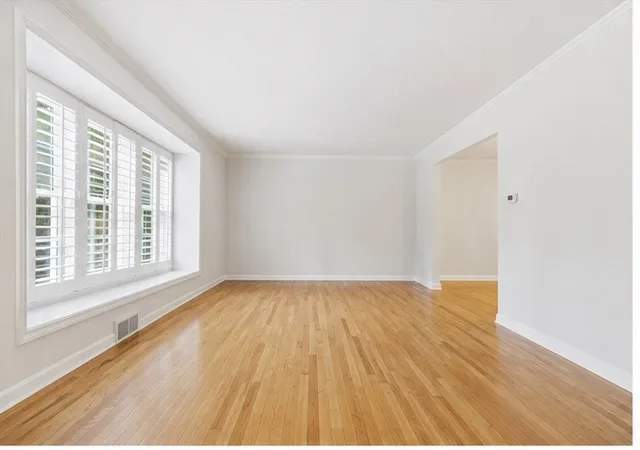 Photo 3 of Single family home for sale at 118 Crofton Dr, O'hara, PA 15238 | MLS# 1755205 | Listing updated on 2026-09-14