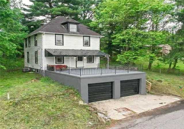 Photo 1 of Single family home for sale at 251 Pattison St, Evans City, PA 16033 | MLS# 1755292 | Listing updated on 2026-09-08