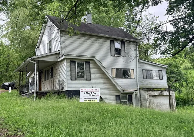 Photo 1 of Single family home for sale at 7 Short Ave, Washington, PA 15301 | MLS# 1755476 | Listing updated on 2026-09-10