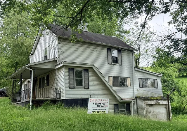 Photo 2 of Single family home for sale at 7 Short Ave, Washington, PA 15301 | MLS# 1755476 | Listing updated on 2026-09-10