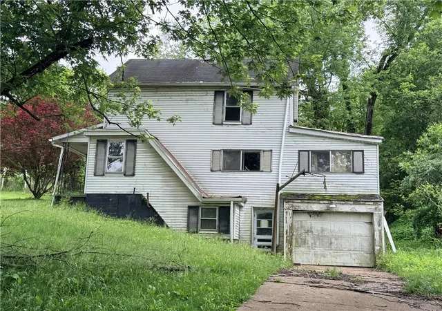Photo 3 of Single family home for sale at 7 Short Ave, Washington, PA 15301 | MLS# 1755476 | Listing updated on 2026-09-10