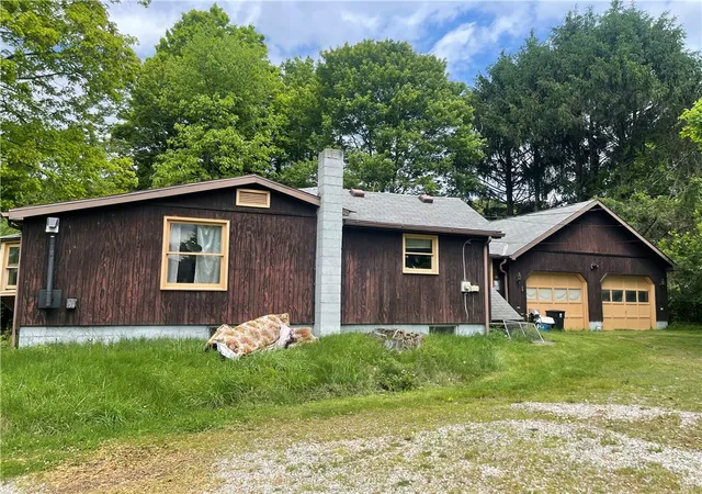 Photo 1 of Single family home for sale at 108 Amherst Ln, Ligonier Twp, PA 15658 | MLS# 1755733 | Listing updated on 2026-09-14