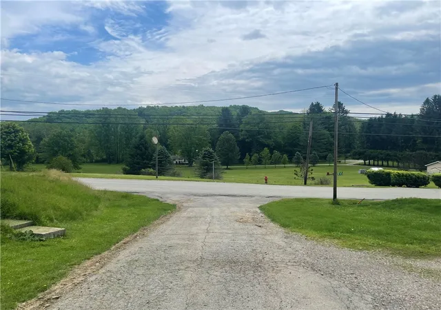 Photo 3 of Single family home for sale at 108 Amherst Ln, Ligonier Twp, PA 15658 | MLS# 1755733 | Listing updated on 2026-09-14